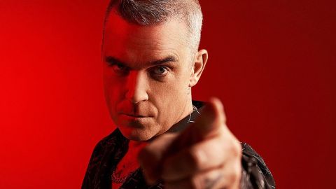 Robbie Williams detuvo su recital porque uno del público se estaba yendo