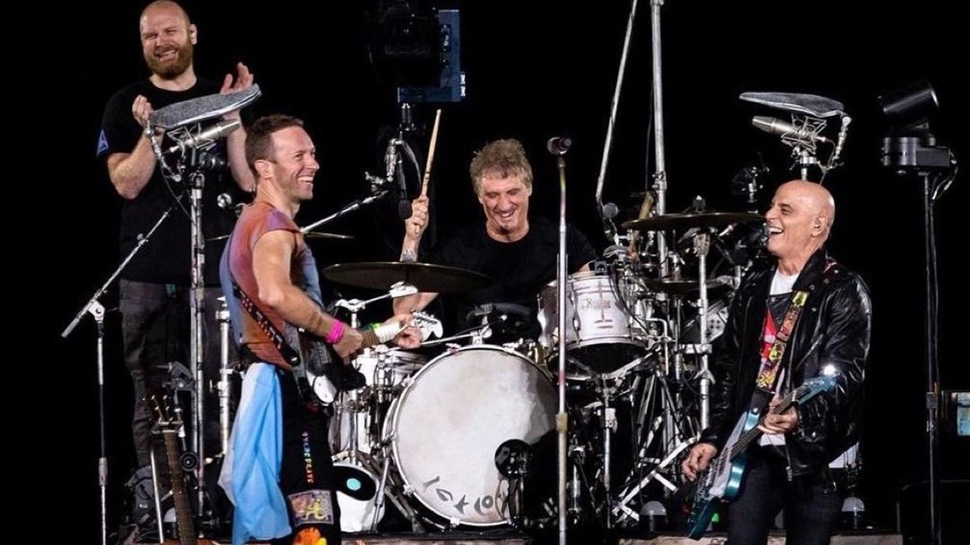 Soda Stereo sorprendió tocando junto a Coldplay en River