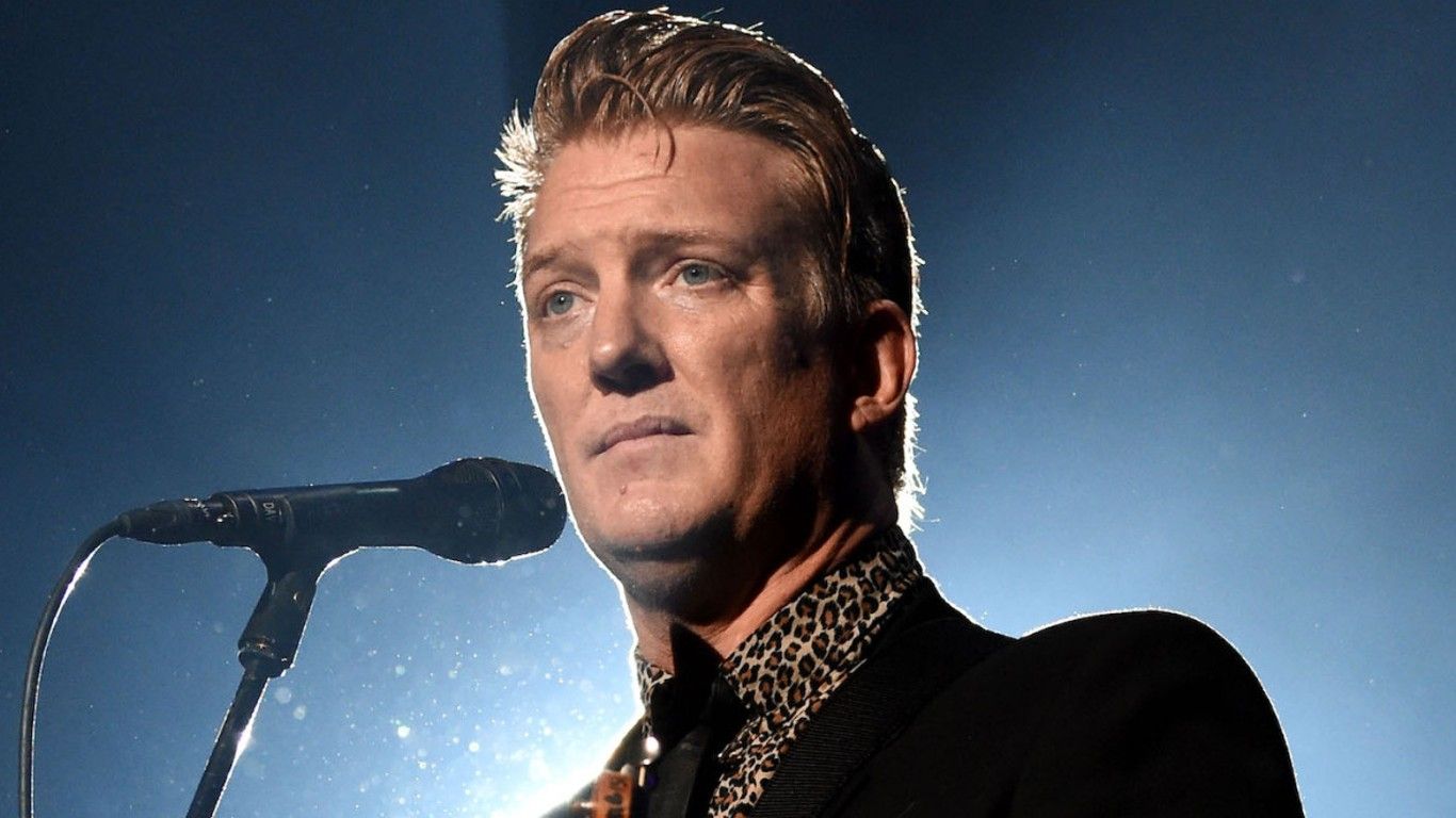 Josh Homme, acusado de violencia doméstica