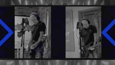 Peter Hook compartió una nueva versión de Ceremony