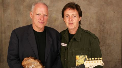David Gilmour contra el documental de The Beatles: “No sé cómo McCartney lo permitió”