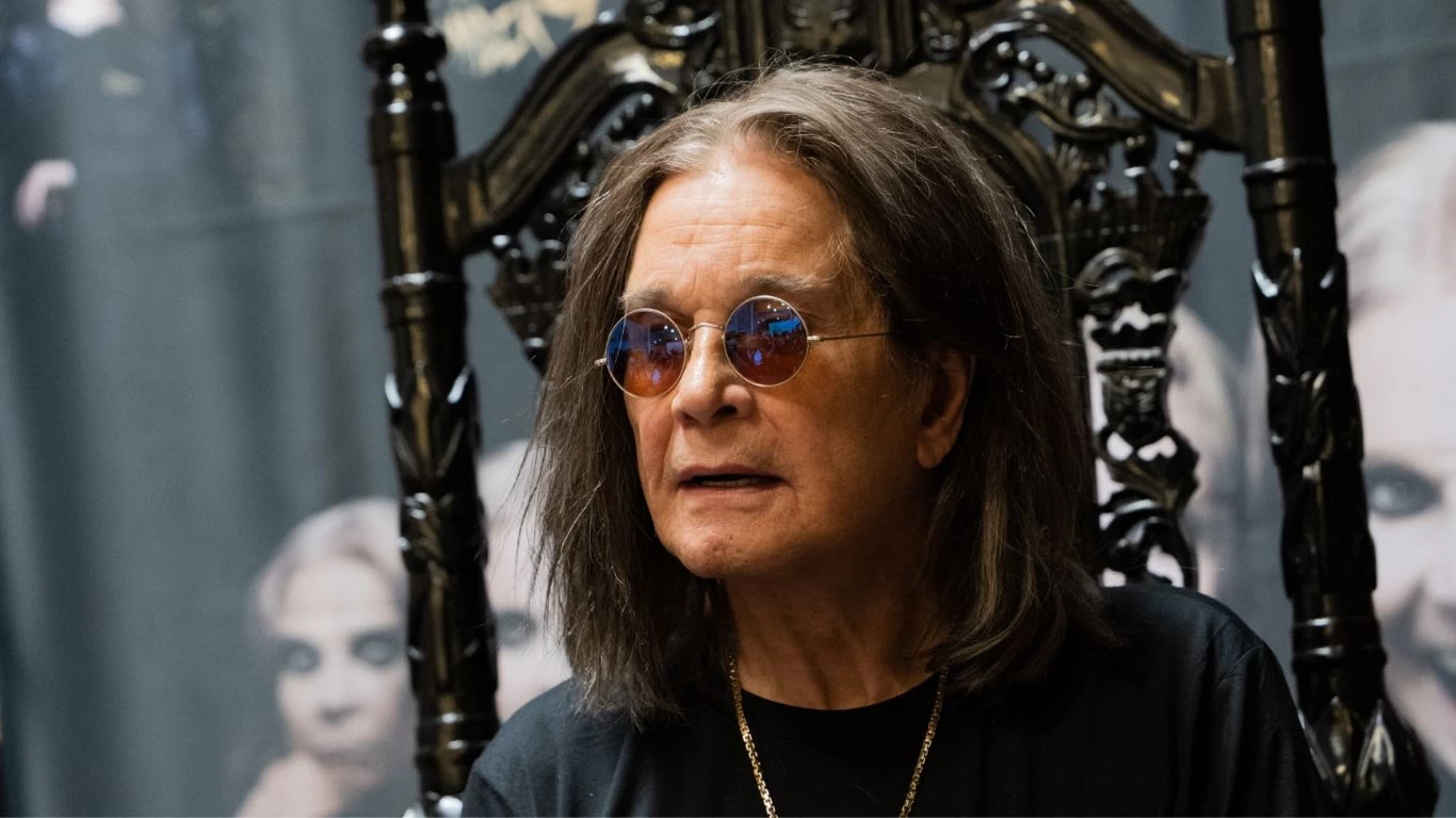 ¿Qué idea estaría considerando Ozzy Osbourne para volver a los escenarios?