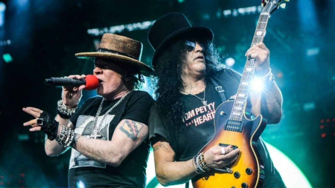 Guns N’ Roses volvió a tocar un tema de AC/DC en vivo