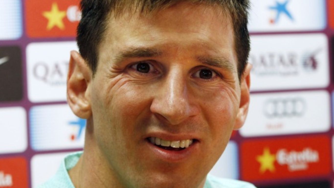 El ufólogo Javier Pedro González asegura que Messi y Di María fueron clones en Qatar